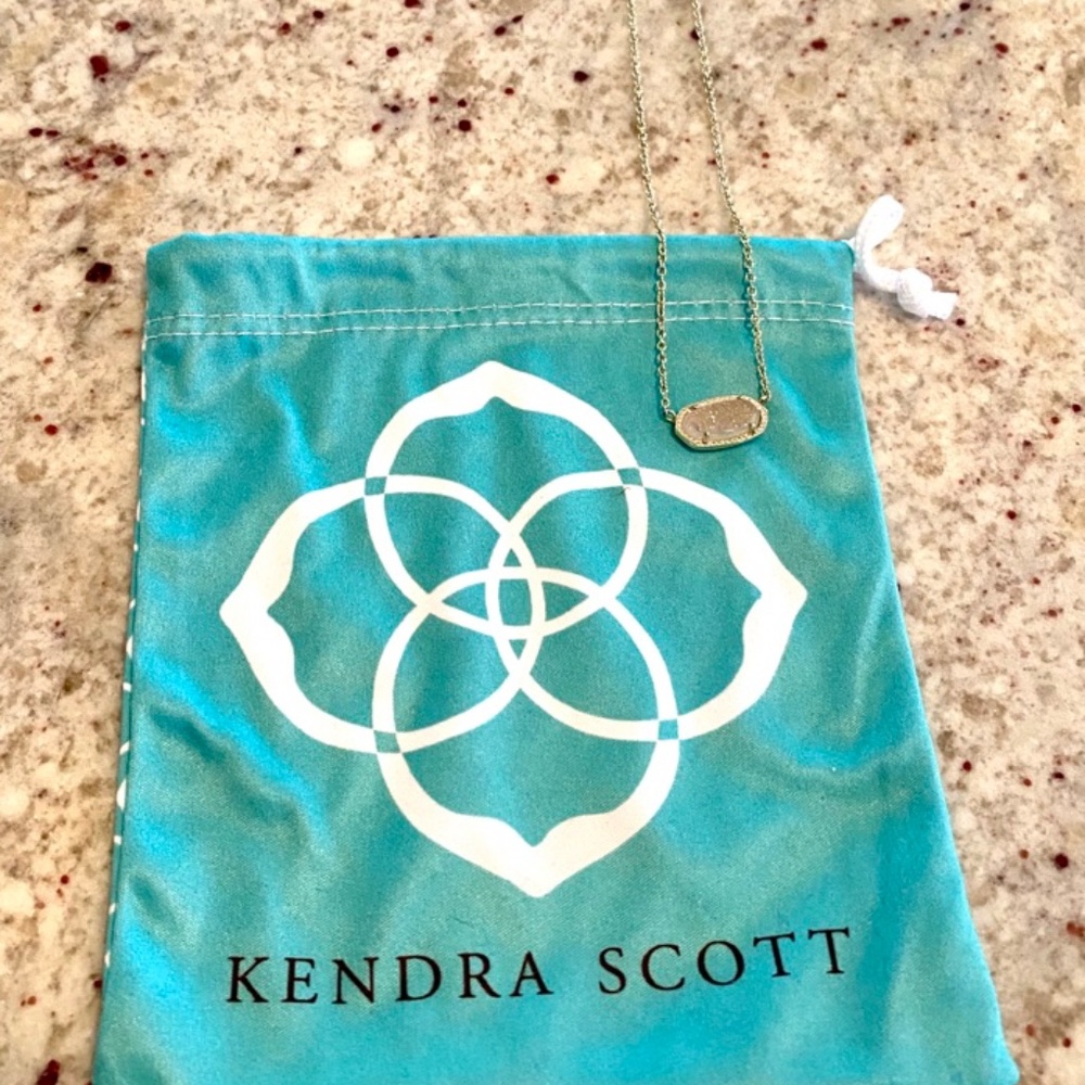 Kendra Scott Elisa Pendant Necklace Gold / Drusy